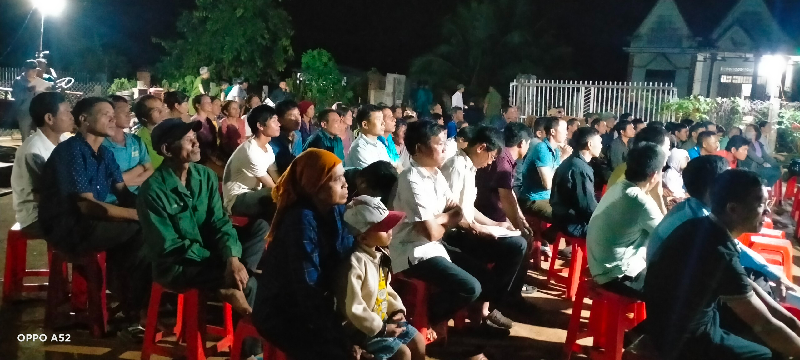 Phát động quần chúng tại Buôn Drai Điết, xã Dliê Yang